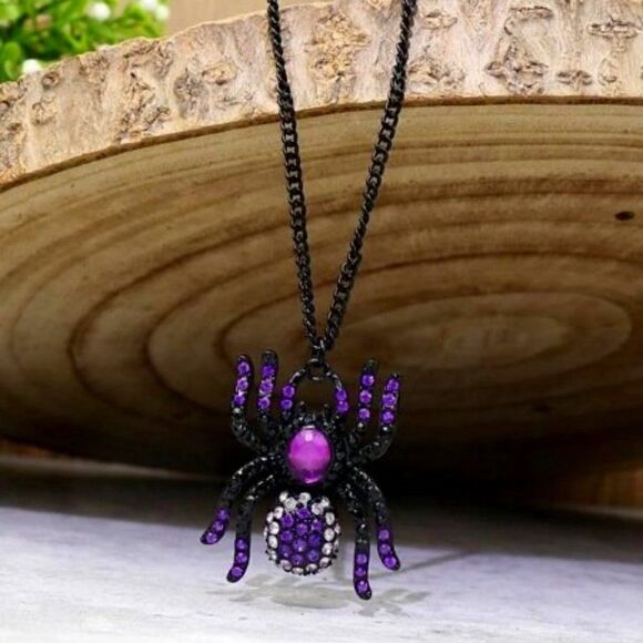 PURPLE & BLACK DIAMOND CRYSTAL SPIDER NECKLACE - Picture 1 of 9